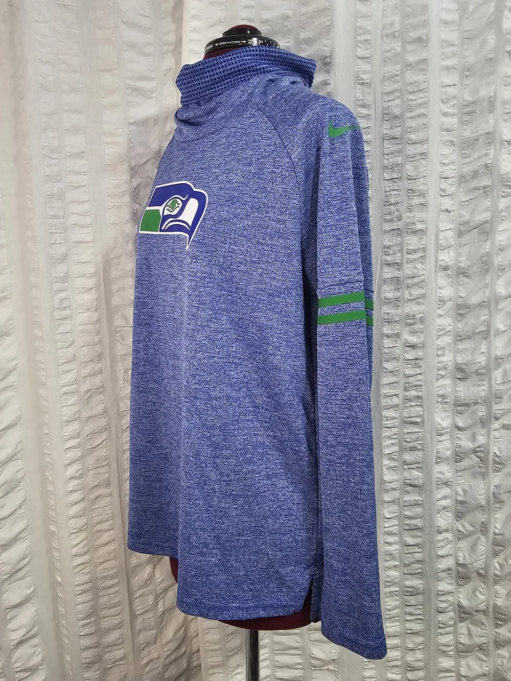 Nike NFL Team Apparel Seattle Seahawks Womens Funnel Neck Dry-Fit Size M